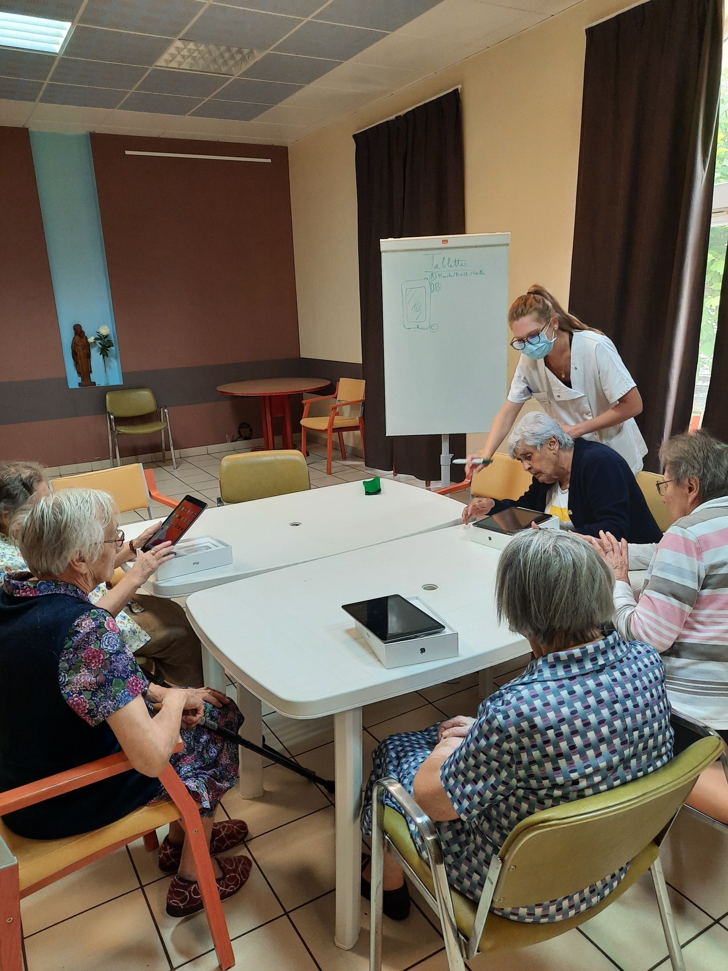 Ateliers numériques ! EHPAD SainteMonique